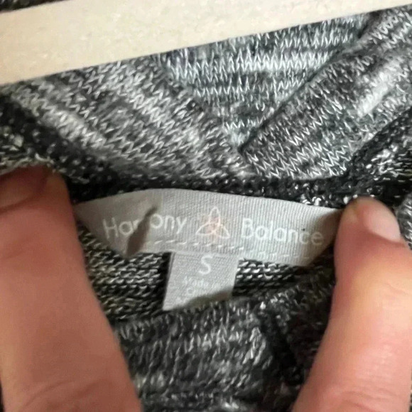 Harmony & Balance Shirt size S - Picture 3 of 10